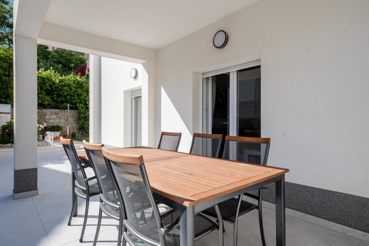 Peaceful Haven Near The Sea-Apartments Torlak Rab Banjol Exteriör bild