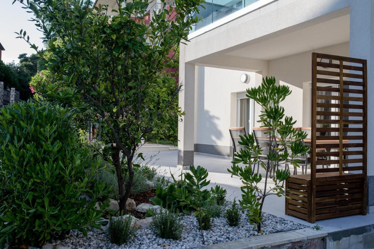 Peaceful Haven Near The Sea-Apartments Torlak Rab Banjol Exteriör bild