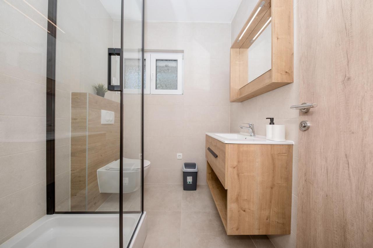 Peaceful Haven Near The Sea-Apartments Torlak Rab Banjol Exteriör bild